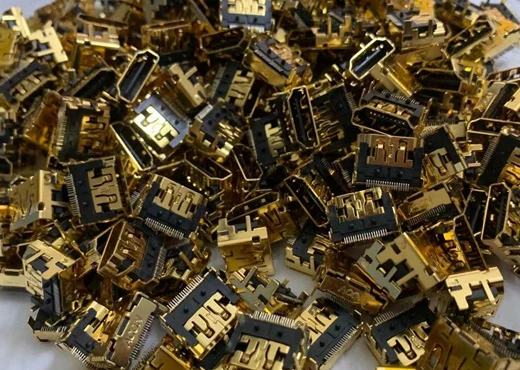 Reciclaje de materiales chapados en oro